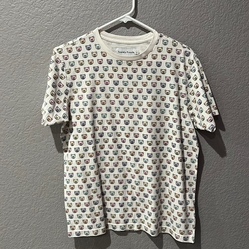Teddy Fresh White Teddy Bear Monogram T-Shirt Men’s Size Small